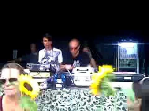 Tom Trago Live at Loveland festival