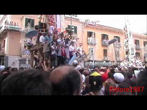 Festa dei Gigli di Nola - Sarto 2011- Paranza Stella - Entrata in Piazza Duomo