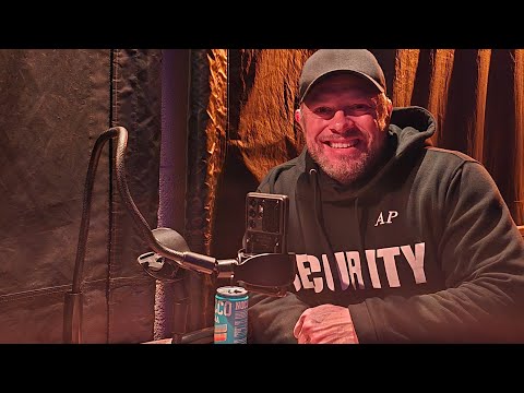 Freitag: beim einzigen Türsteher in Deutschland, der während der Arbeitszeit Streamen darf