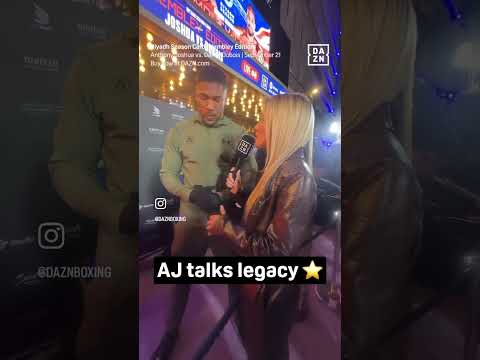 Emily Austin & Anthony Joshua make amends after their “awkward” exchange in Saudi Arabia (funny)