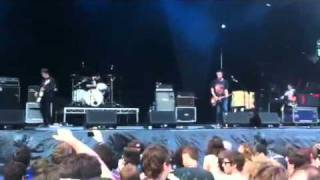 Children Collide Loveless - Splendor 2011