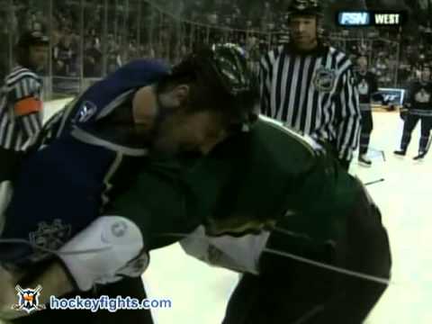 Brenden Morrow vs Sean Avery
