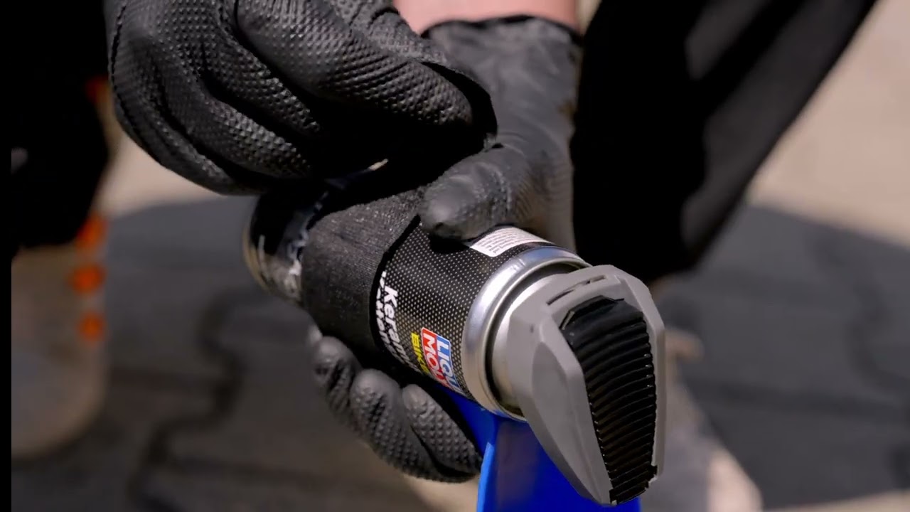 LIQUI MOLY Kettenpflege: Bike Anwendung mit Kettenbürste & Sprühschutz