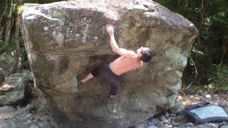 Video thumbnail of 朝立彦, 二段 (7c). 立川 (Tachikawa)