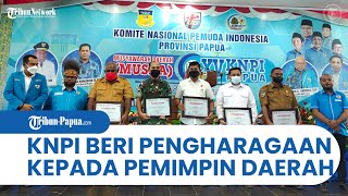 KNPI Provinsi Papua Berikan Penghargaan kepada Para Pemimpin Daerah di Papua