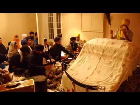 Bhai Amrit Singh (Detroit) 11.18.2016 - gurasikh meeth chalahu gur chaalee