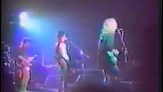 track14, born in the u s a , flamin groovies ,italy 87   YouTube 360p