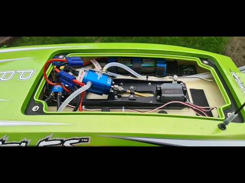 Proboat Veles 29 v2, 2x Gens Ace 50C lipo's and ABC1716 prop 97km/u  60mph, dual pickup rudder.