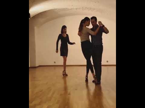A lezione di tango con Belen
