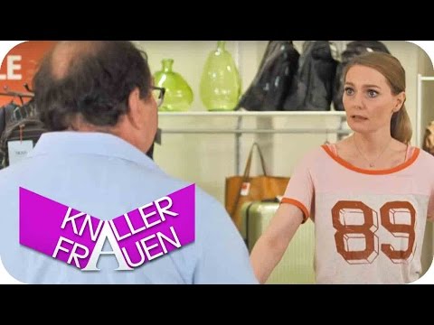 Leerer Koffer! [subtitled] | Knallerfrauen mit Martina Hill