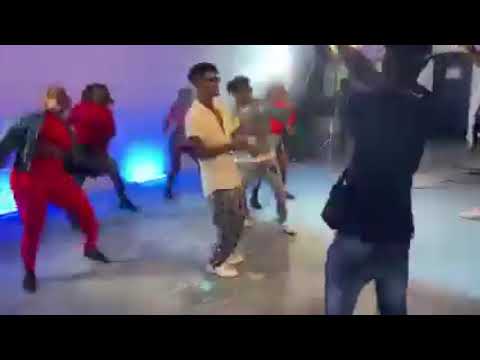 Santrinos Raphael ft Bebi Philip Kitibo