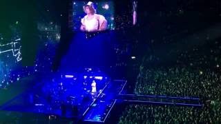 Amanda Bergman &amp; Håkan Hellström - Pistol (Live Globen 2016-12-10)