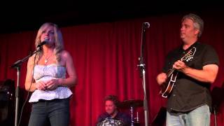 Rhonda Vincent - Tonight My Baby&#39;s Coming Home