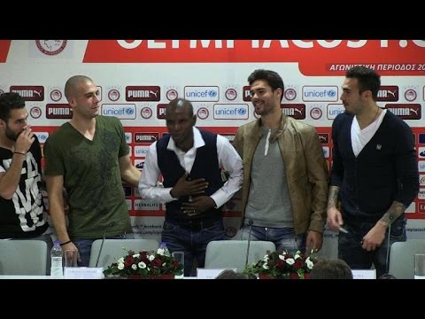 French football ace Abidal retires for 'personal reasons'