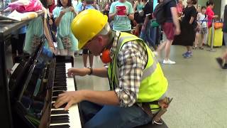 Construction Worker Improvises Amazing Melody