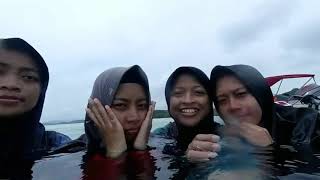 preview picture of video 'My First Holiday With The Mujahidah,  Koperasi Squad,  and Ikan Terbang Channel'