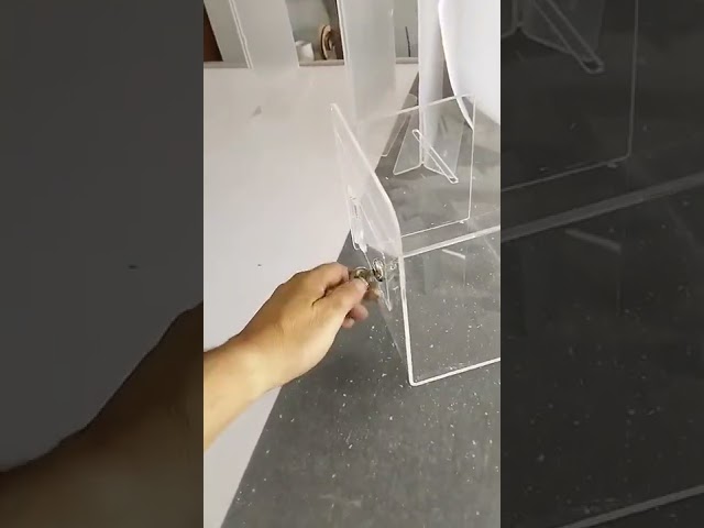 Vídeo relacionado con Soporte de almacenamiento para cómics, vitrina para coleccionistas, caja de cómics de madera y acrílico pendiente de patente, contenedor y organizador, almacena hasta 150 problemas, 14.5 x 8 pulgadas