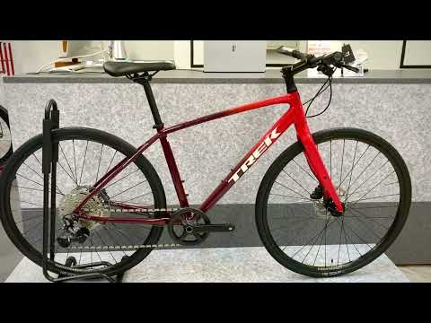 Trek FX 3 Disc Hybrid Bike 2023 Viper Red/Bobra Bl - Image 2