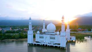 Download lagu Adzan Maghrib di TVOne, Masjid Agung Oesman Al - Khair, Sukadana, 2026. mp3