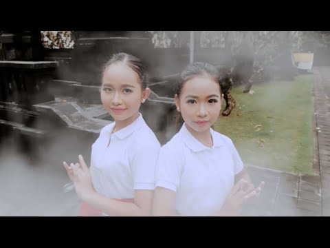 BERANI TAMPIL BEDA!!! Simak Penuturan Duo Putri Sesetan (Dewi & Putri)