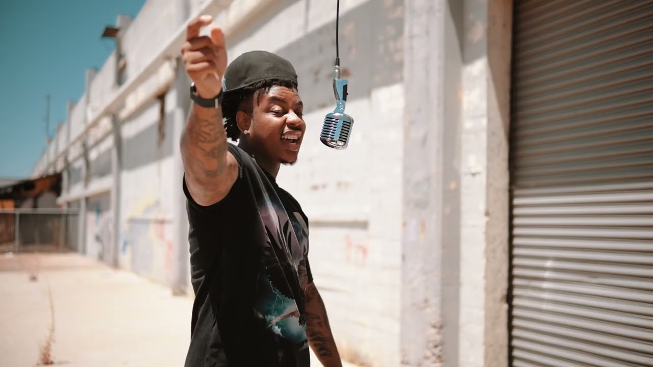 John Mackk - Pose for me (Visualizer)