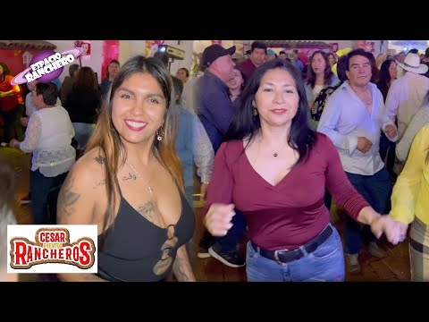 Asi bailamos Con Ninoska y la Ale Los Lumaquinos Alegres Casa Mayor de Chena Cesar Eventos Rancheros