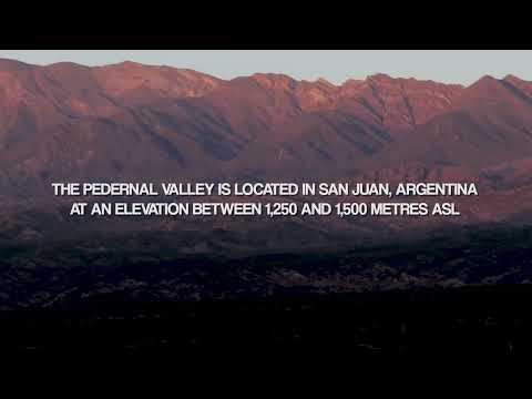 PYROS 2017 Appellation Malbec Valle de Pedernal video