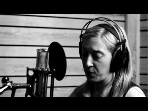 Heartless Bastards "Got to Have Rock and Roll" | OFF THE AVENUE E83