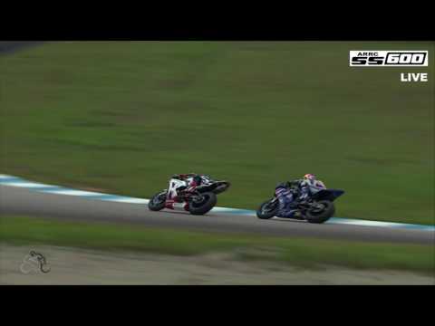 [REPLAY] SuperSports 600cc Race 1 Highlights - 2017 RD1 Malaysia