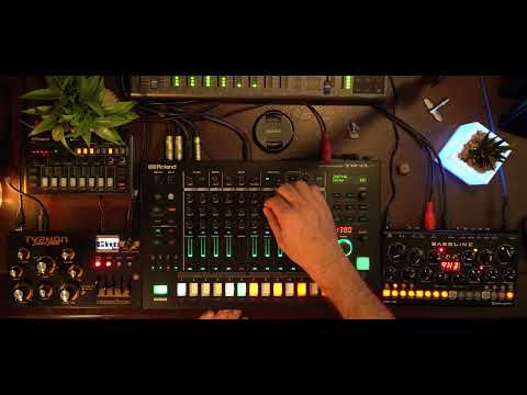 DAWLESS JAM#11  (ΕRICA SYNTHS - BASSLINE DB-01, ROLAND - TR-8S, DREADBOX -TYPHON, ROLAND - J-6)