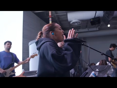 Te Alabaré Mi Buen Jesús + Te doy Gloria / Nick Gaggero - Karen Espinosa - Nate Diaz / UPPERROOM