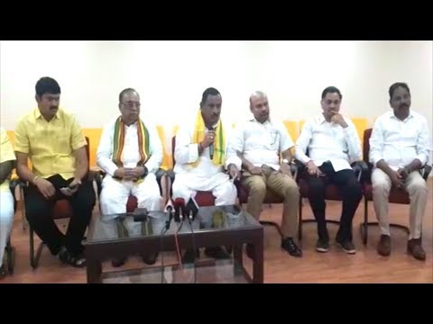 టిడిపి  నాయకులు పై వైకాపా దాడులు నేపథ్యంలో ముగ్గురు సభ్యుల కమిటీ సమావేశం.