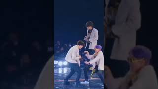 BTS FUNNY AND CUTE MOMENTS ON STAGE 😂😂💜�