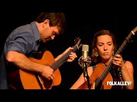 Folk Alley Sessions: The Honey Dewdrops - "Let Me Sing"