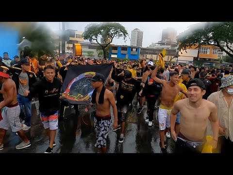 "Sur Oscura caminata al Estadio Modelo 2022 | Barcelona SC vs 9 de Octubre" Barra: Sur Oscura • Club: Barcelona Sporting Club