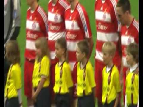 Auflaufen mit Luca Toni