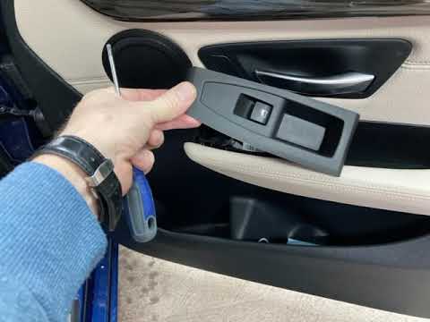 BMW 218D Active Tourer F45 Door panel removal