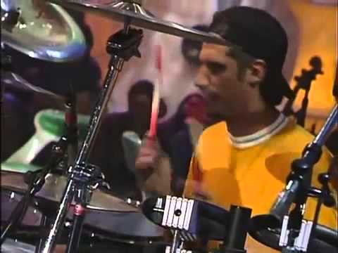 Video thumbnail for Ángel Eléctrico (MTV Unplugged)