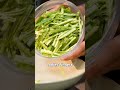 Aaj air fryer mein bhindi banaane ka yeh unique aur crispy tareeka zaroor try kijiye! 💚 #shorts - Video