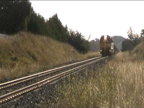 Pacific National NR31 works 4YN2 with NR51 and 8250.