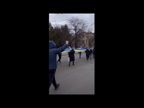 Kherson citizens protest against Russian Terror occupation
