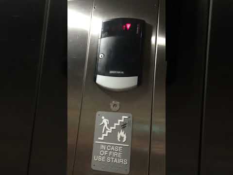 Schindler Hydraulic Elevator at Quality Inn & Suites Cincinnati, OH