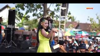 Download lagu Efek Gedang Klutuk | Lala Widi | OM.ADELLA Live Tuban mp3