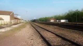 preview picture of video 'La 241P17 traversant la gare de Nangis à pleine vitesse'