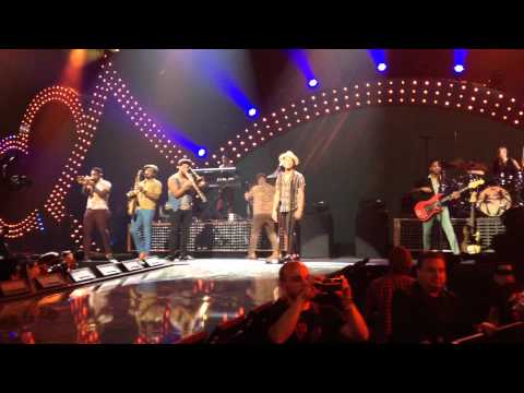 Bruno Mars live IHEARTRADIO 2013