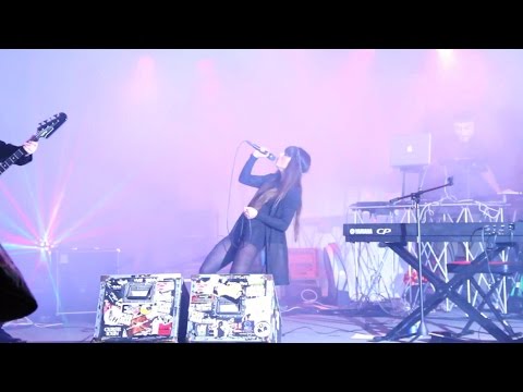 ZORA - LIVE: CLIPS FROM PHANTASY NITE CLUB PERFORMANCE