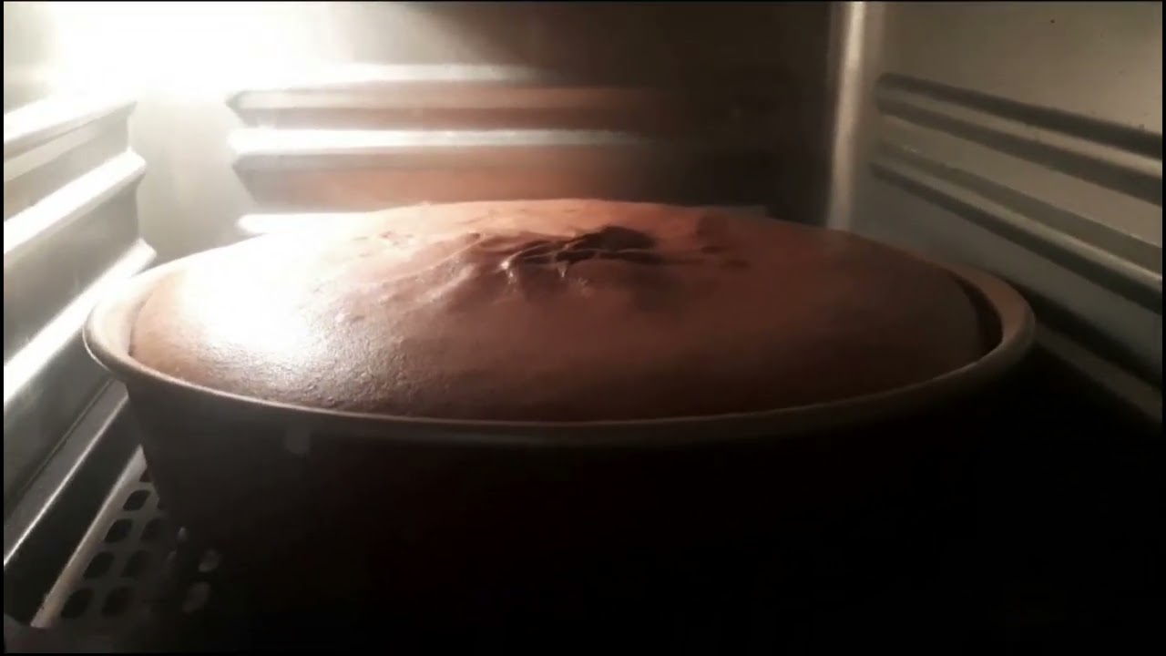 Melhor bolo de chocolate que já fiz - Fritadeira Elétrica Forno Oven 12L Mondial AFO-12L-BI
