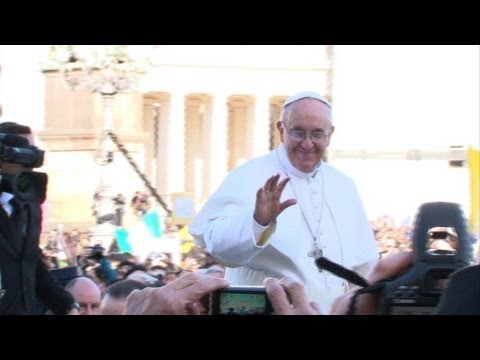 Rapturous crowds greet Pope Francis at inaugural mass