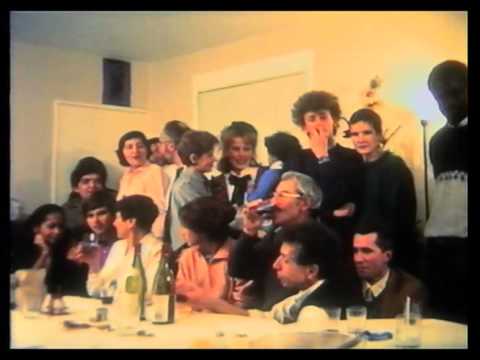 Noël chez Françoise et Pipo (1987) by Gérard Courant - portrait de groupe #75