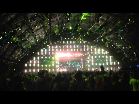 coachella 2014 big gigantic aloe blacc i need a dollar